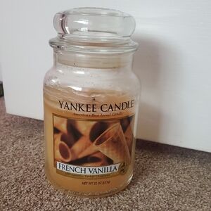 Yankee Candle French Vanilla Jar